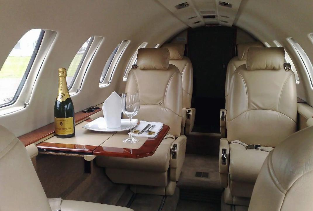 c罗和梅西还有内马尔开什么车,c罗梅西内马尔奥迪