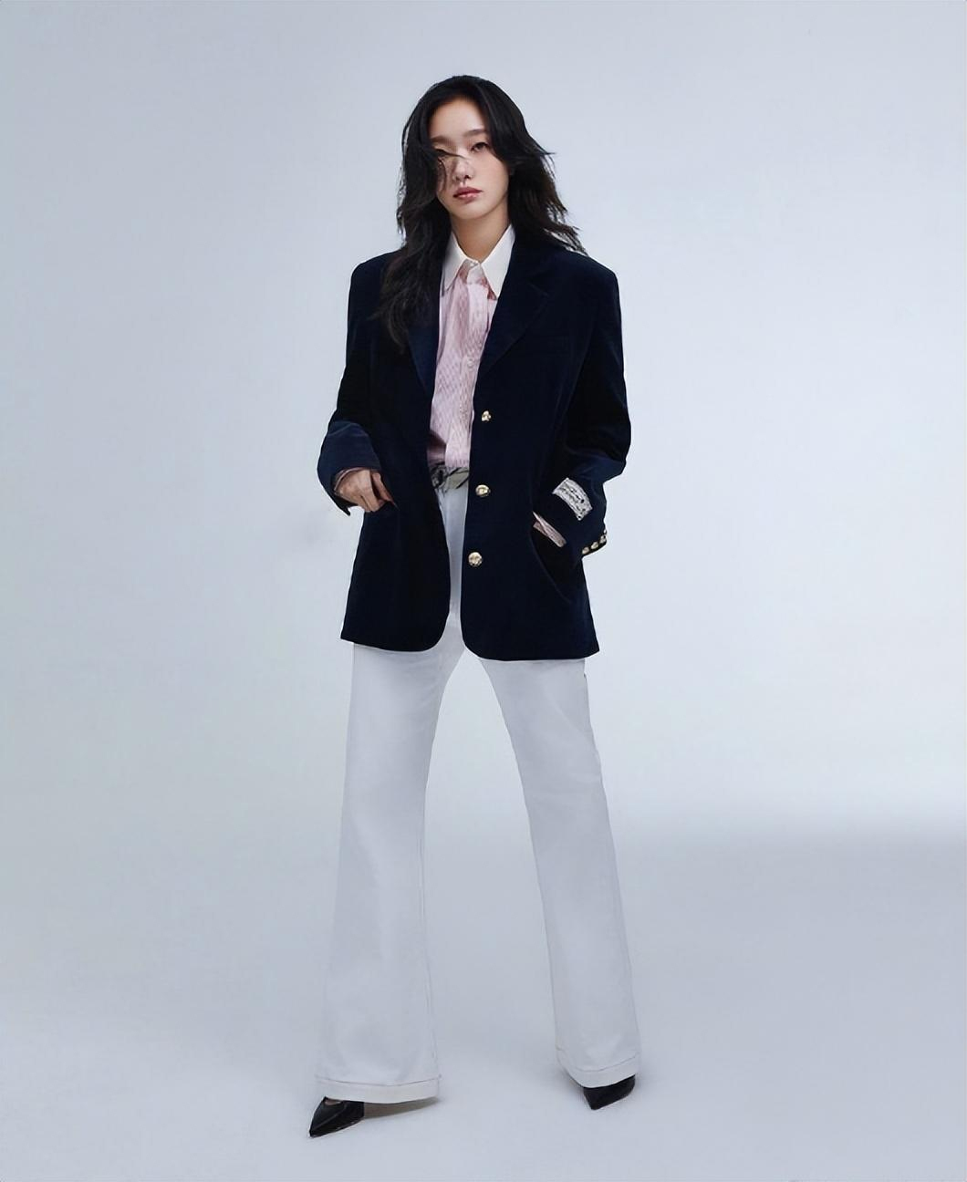 老钱风穿搭的颜色,小香风老钱灰色