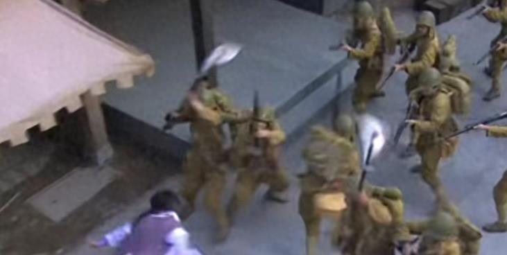 禁忌慾望：深夜影院里的诱惑镜头