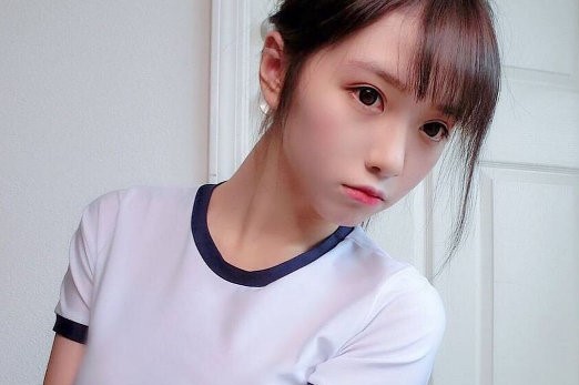 陌生女孩聊天怎么开展话题,和陌生女生聊天话题