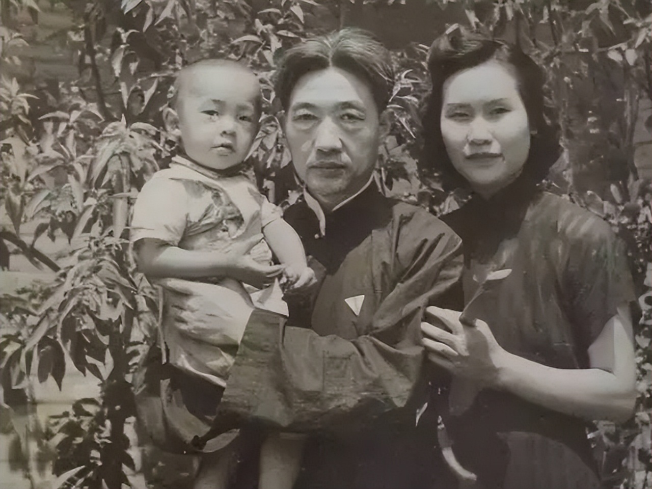 搞艺术的男人性格,搞艺术的人浪漫又多情