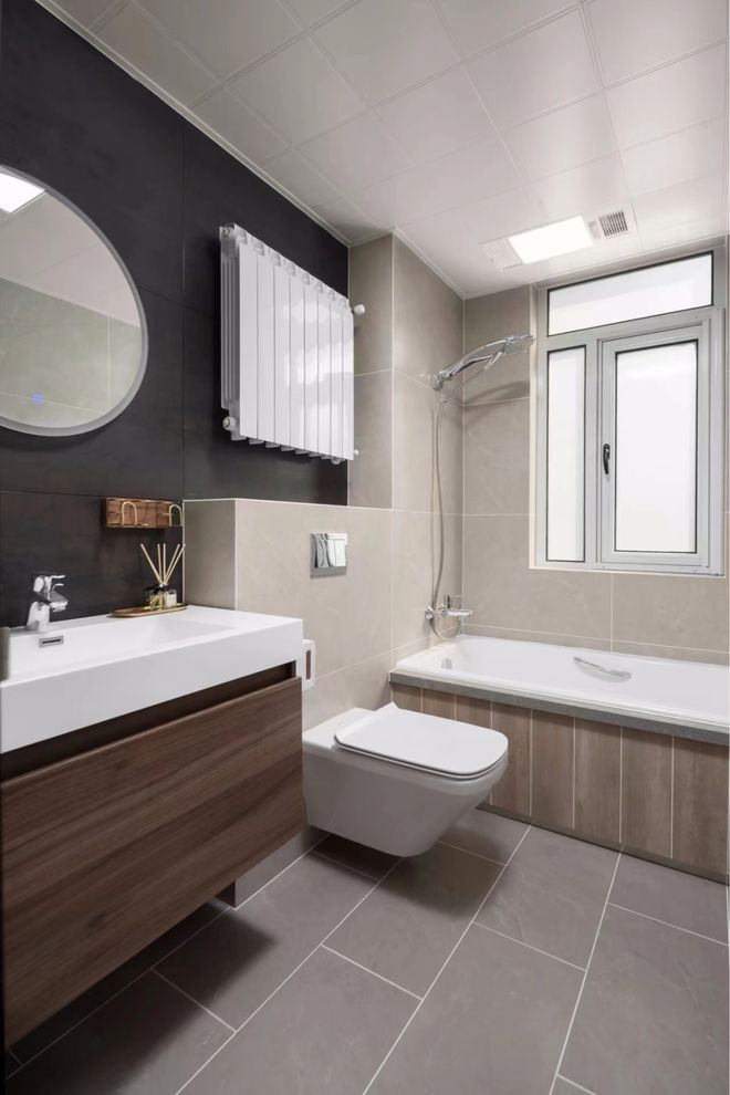 公厕马桶和蹲便哪个更脏,壁挂马桶与普通马桶更容易堵吗