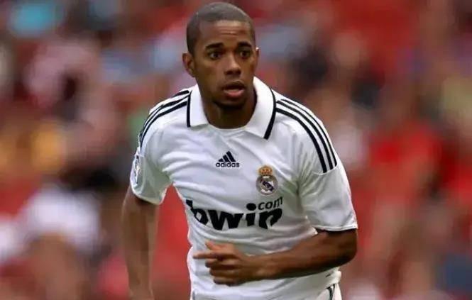 罗比尼奥牢狱之灾,巴西队罗比尼奥