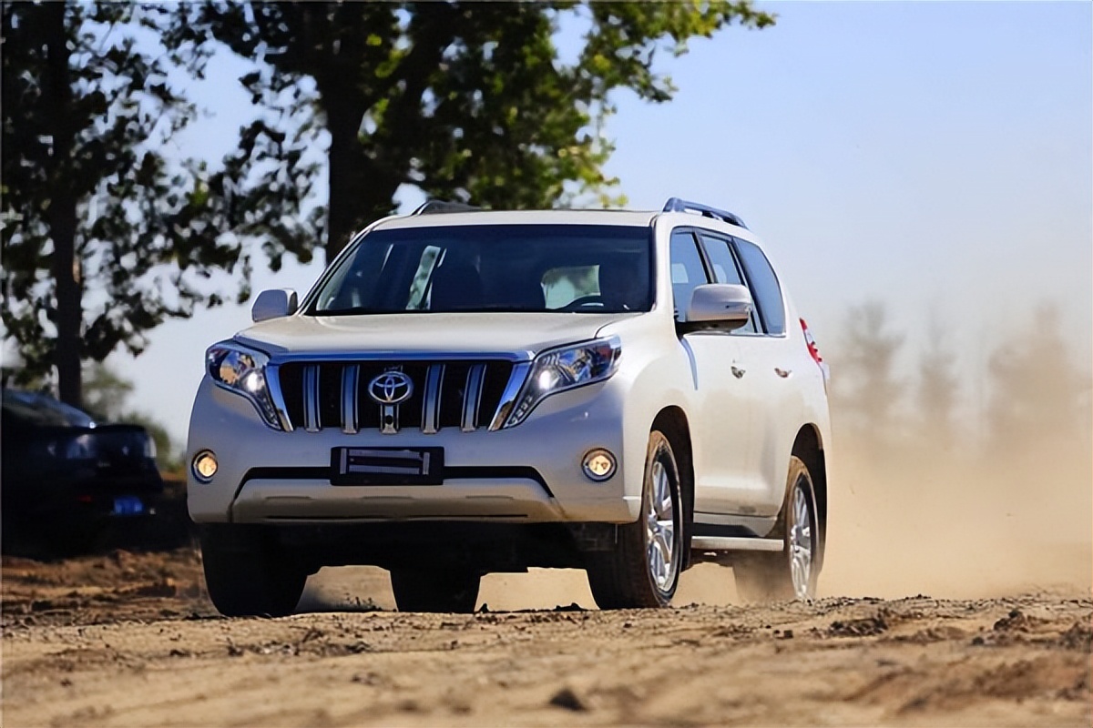 霸道4.0t是多少马力,普拉多霸道4.0顶配