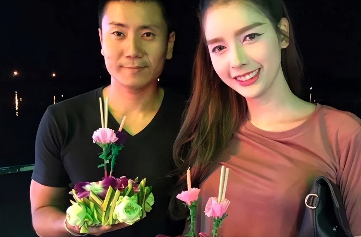 泰国皇后妮莎百科,泰国皇后妮莎颜值