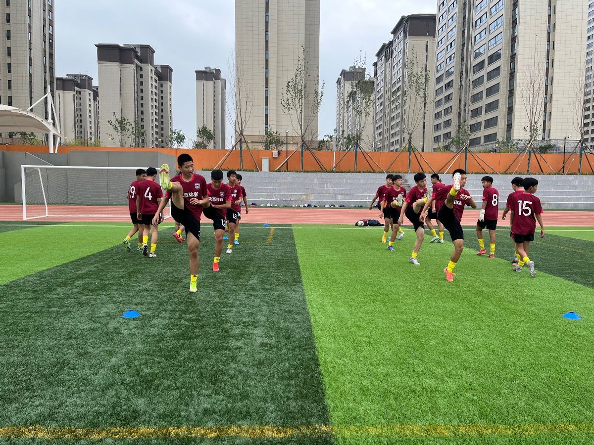 瑗垮捀鏂板尯娌ｄ笢鏂板煄鍦ㄦ坊鍚嶆牎,瑗垮畨瀛﹀瓙杩斾埂