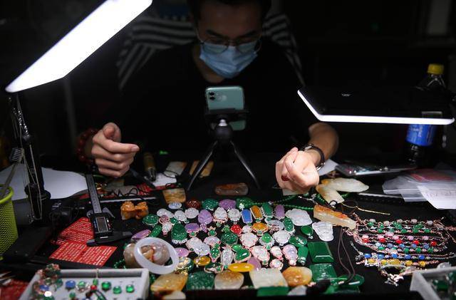 离开瑞丽的人员,离开瑞丽的人有多少