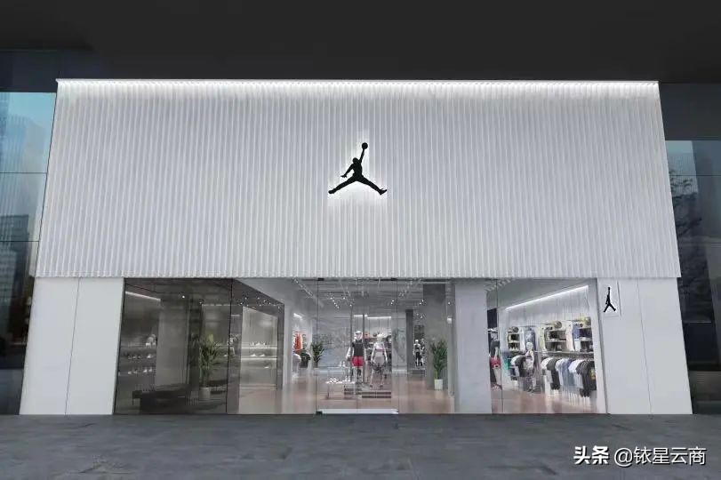 西南购物中心贵阳,新西南购物中心