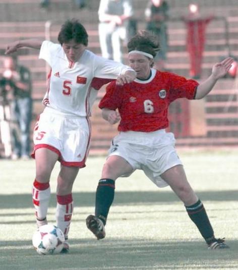 从冠军到冠军,水庆霞回忆亚洲杯决赛0:2落后