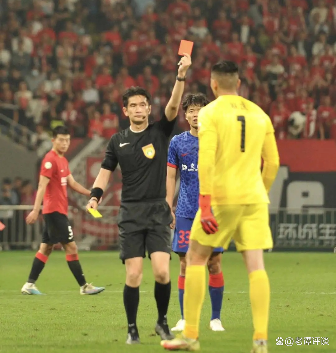 蓉城三度“摘花”，变味申花输球又输人；严惩马镇，净化赛场风气