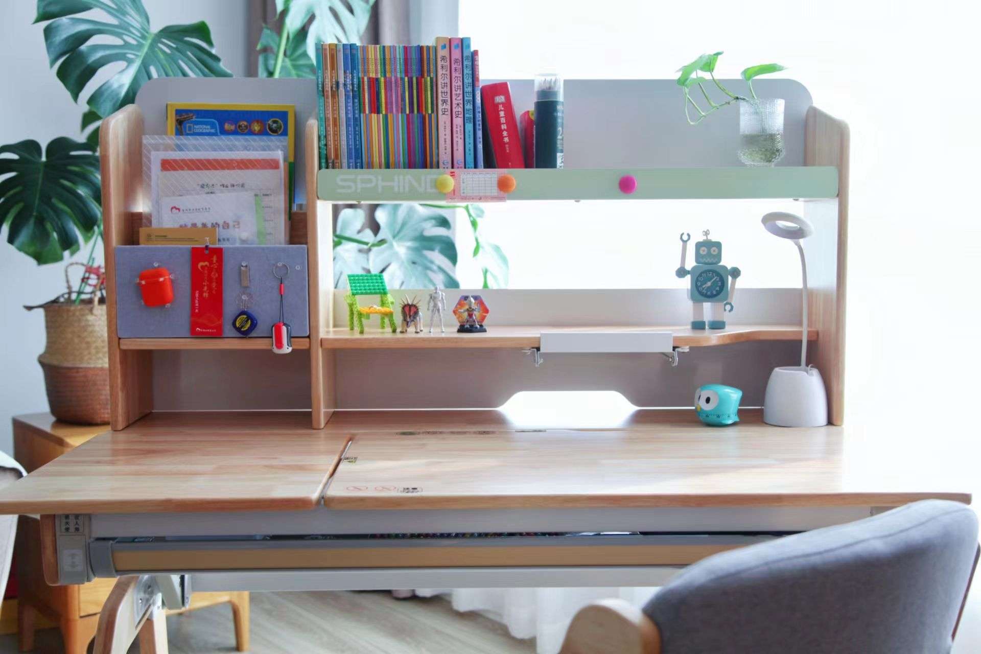 斯芬达小鹿桌配套阅读架,斯芬达小鹿桌儿童实木学习桌