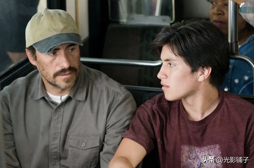 一部让你看到父爱如山的电影,推荐几部关于父爱的催泪高分电影