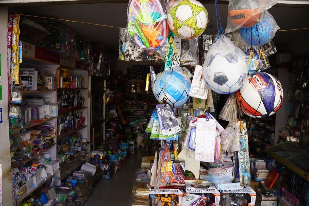 26个春秋！老巷旁的古早文具店，这里藏着无数玉溪学生的回忆！