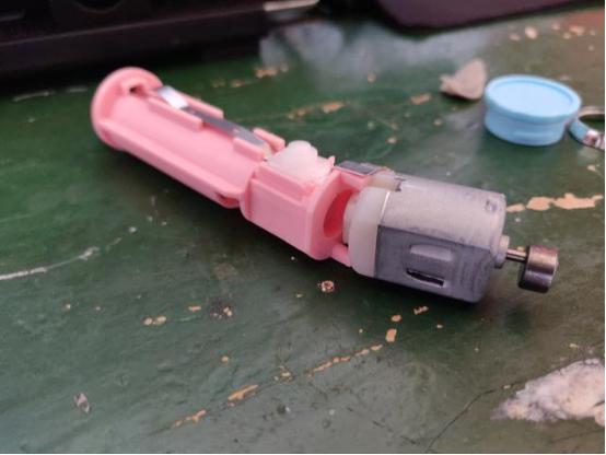 电动牙刷的优缺点在哪,电动牙刷小米t500和飞利浦hx6511