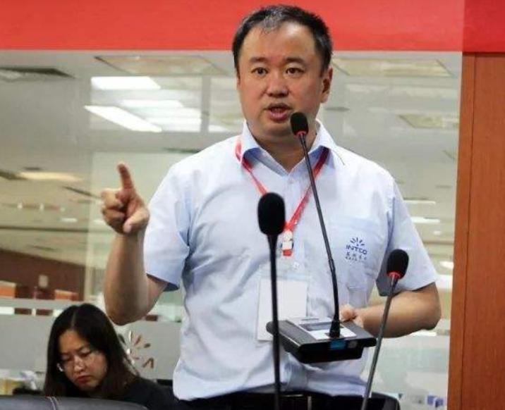 山东手套大王：疫情18个月赚130亿，减持股票套30亿，被股民骂翻