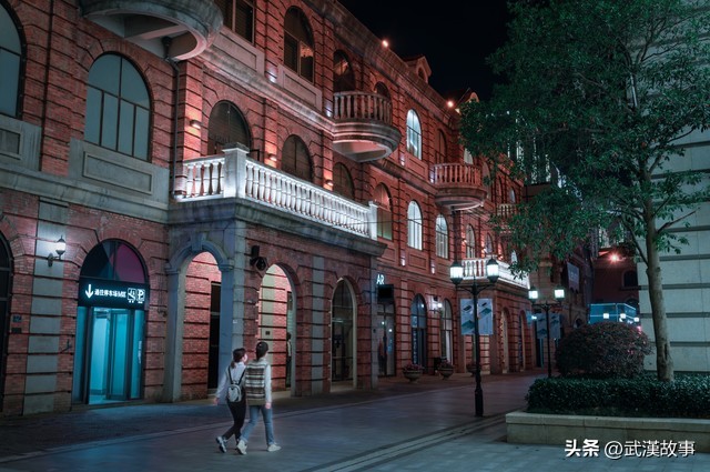 楚河汉街和粮道街哪个更值得去,楚河汉街值得打卡吗