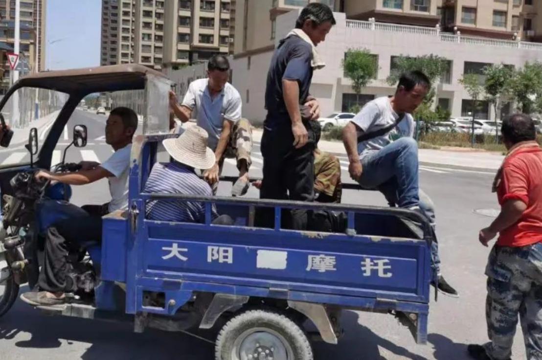 67岁和老伴每月退休金,我和老伴都70多了有高龄补贴吗