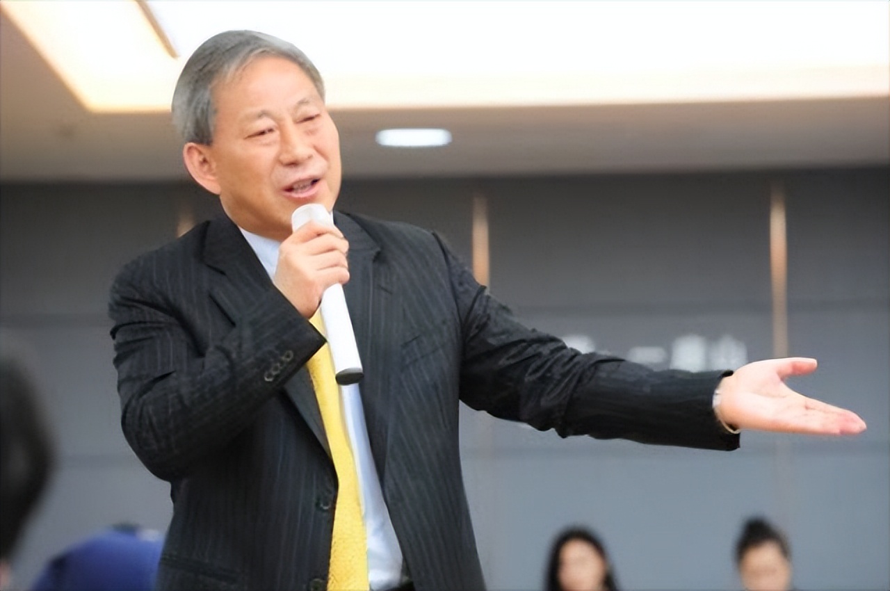 江苏首富严介和：坐拥3000个工业园，年入6738亿，他是如何做到的