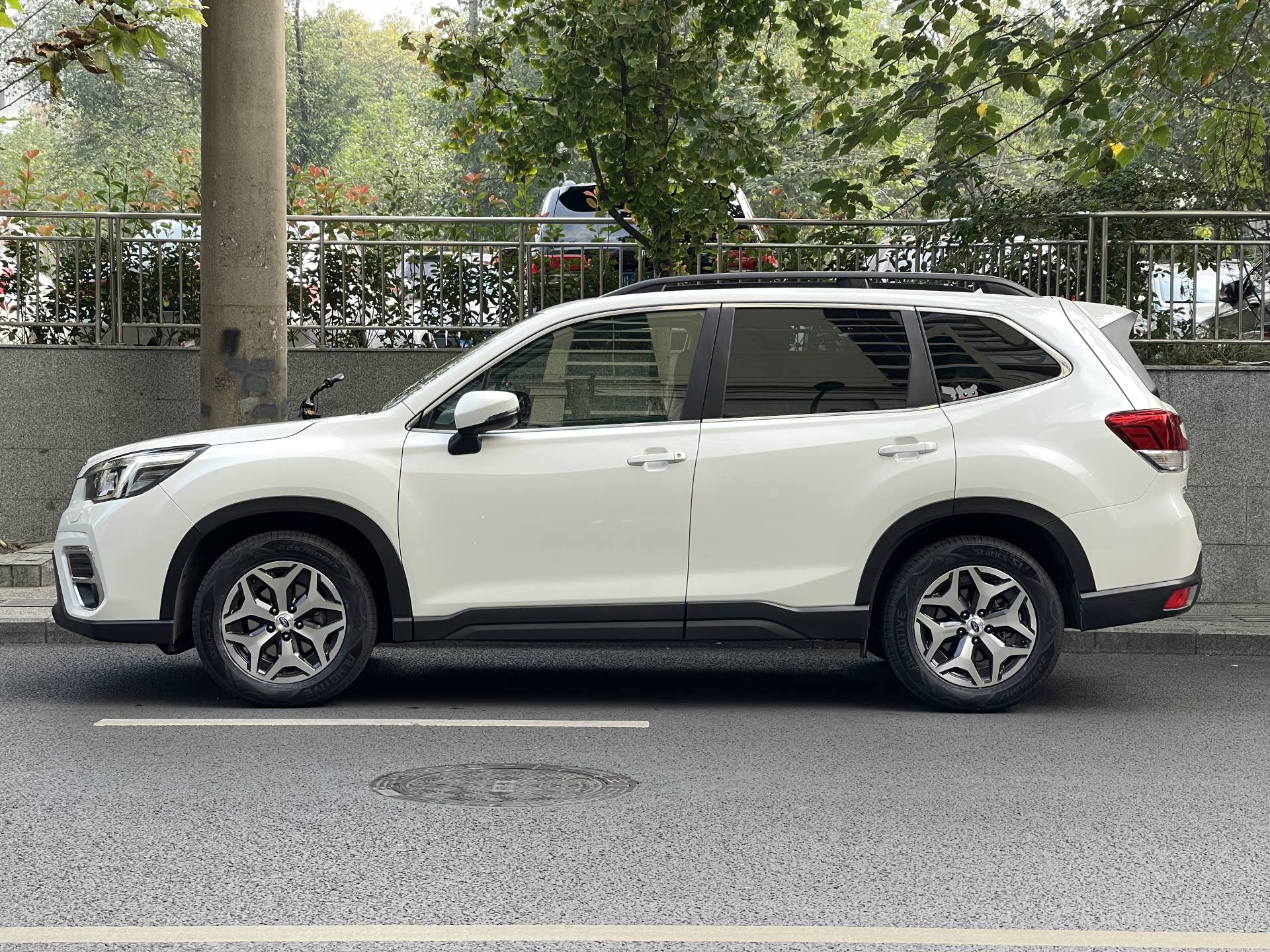 不到一万公里换一根轮胎,7000公里只换一个轮胎可以吗