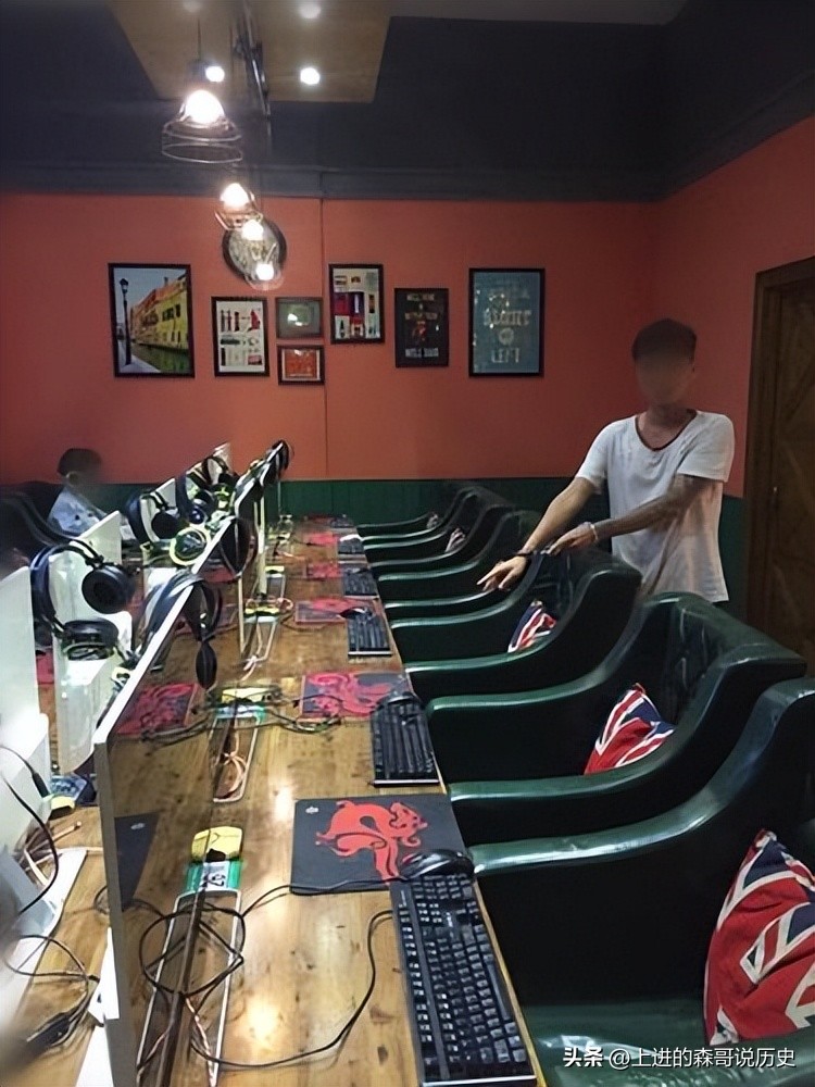 找出两张已经闲置的内存卡，让我想起深圳打工的惨痛经历