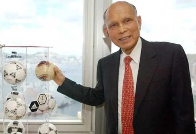 香港富豪霍英东：港澳陆我可以横着走，不用带任何保镖