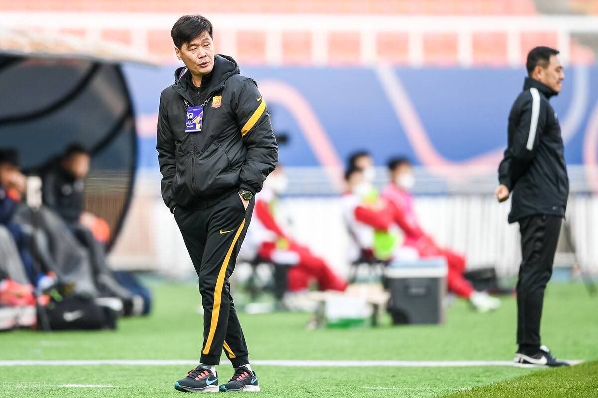 国足对沙特张玉宁,12强赛沙特男足张玉宁