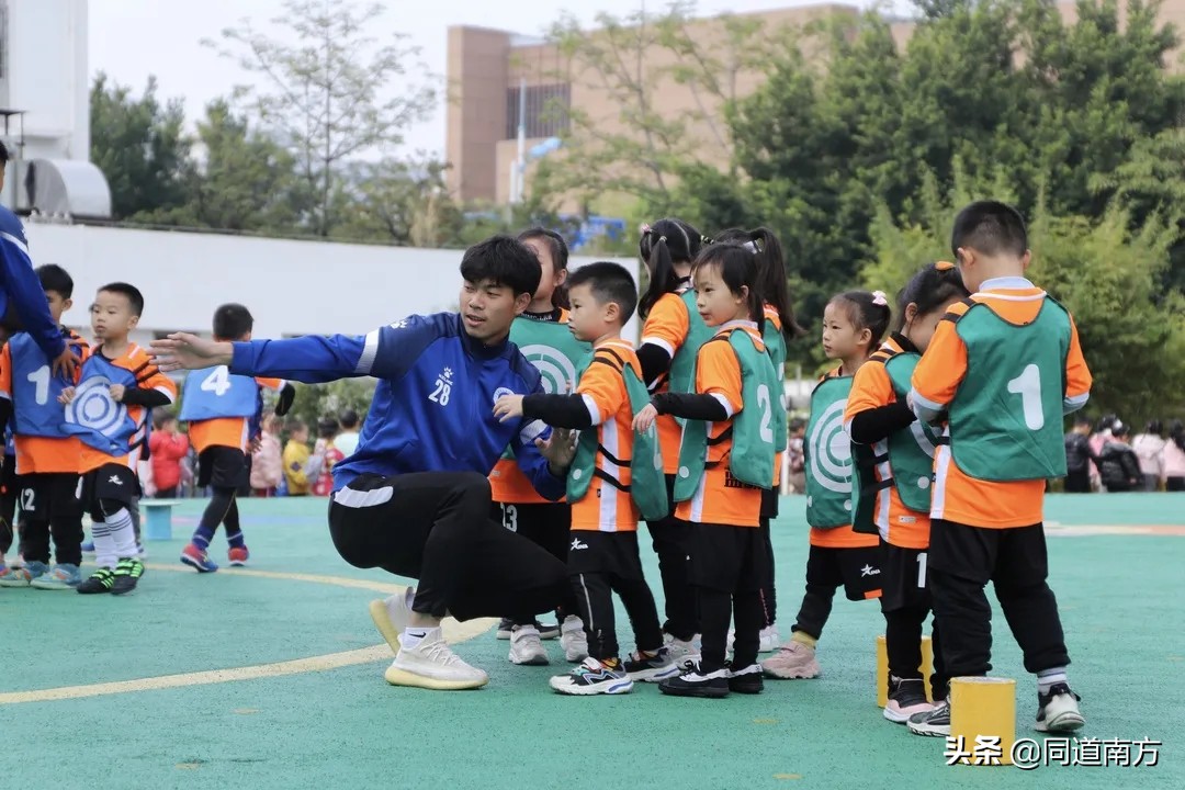 谢育新足球学校在哪里,谢育新青少儿足球俱乐部