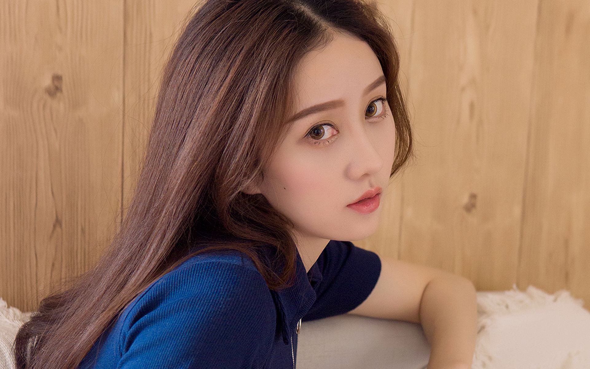 十大平价抗皱美白精华,抗老保湿美白精华如何搭配