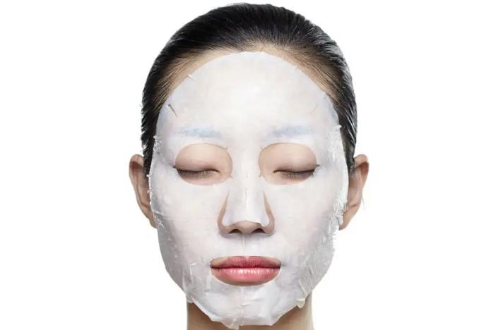 如何打扮自己又年轻又时尚,如何打扮自己才能吸引男性