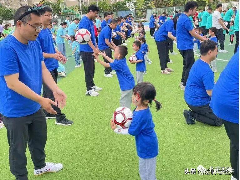 幼儿园亲子足球游戏,濮阳市实验幼儿园亲子嘉年华