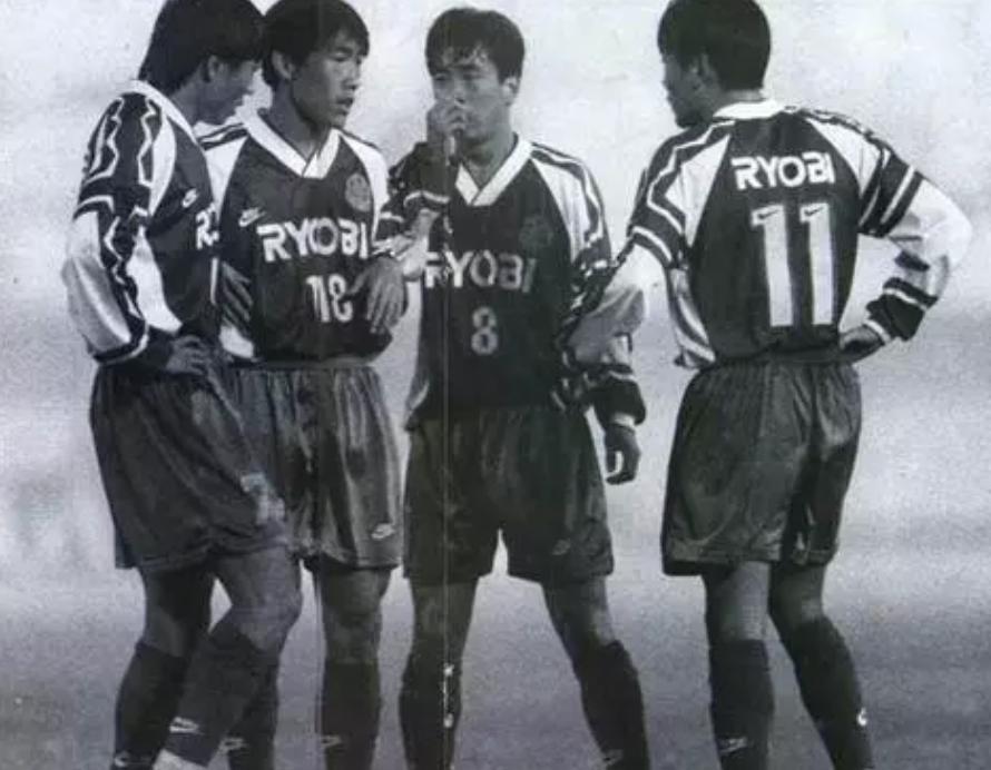 高峰那英分手后高峰怎么样,那英和高峰为啥分手