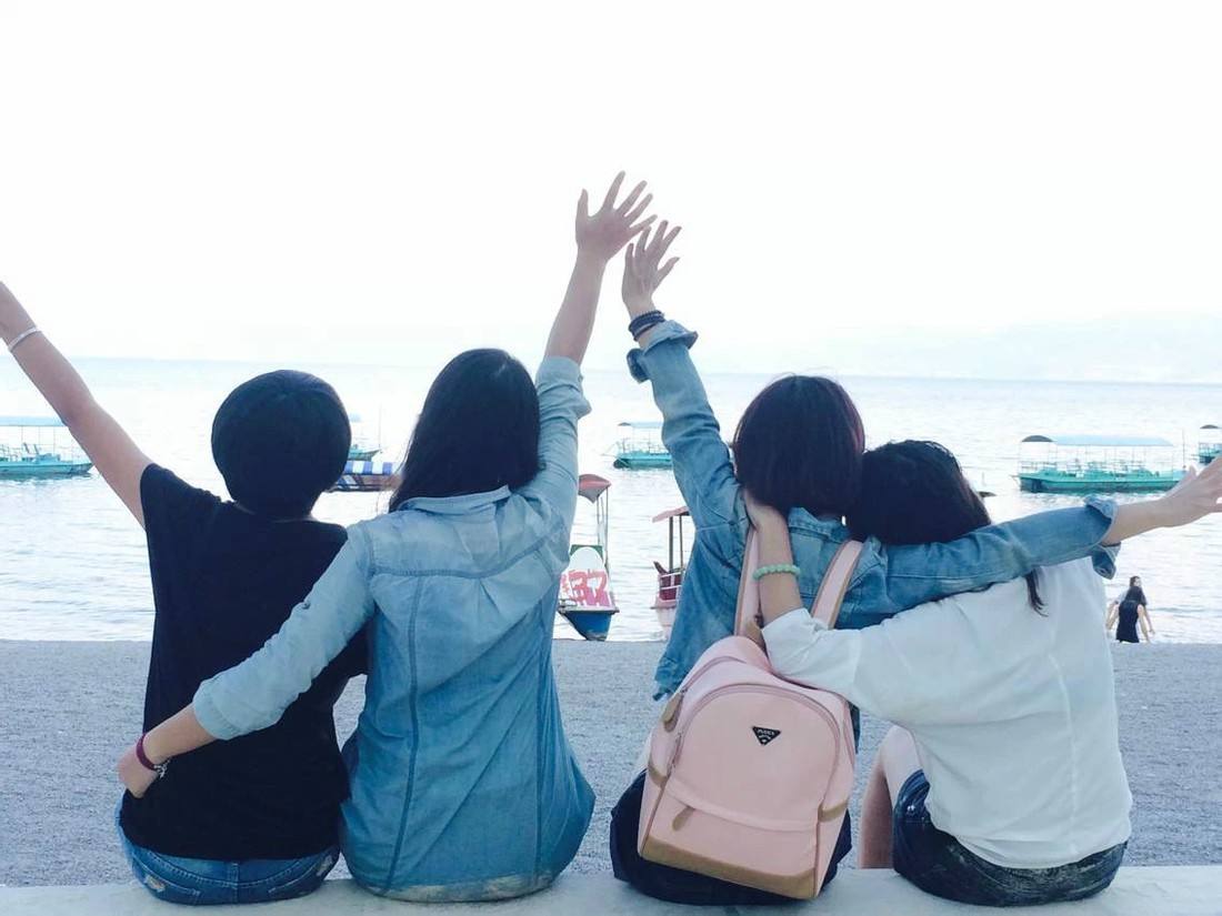 刚开学就被室友孤立了怎么办,被室友孤立最好的解决办法换宿舍