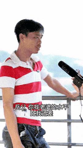 神回复：把大众车标扣下来清灰，里面藏了一个圆球，这是个啥？