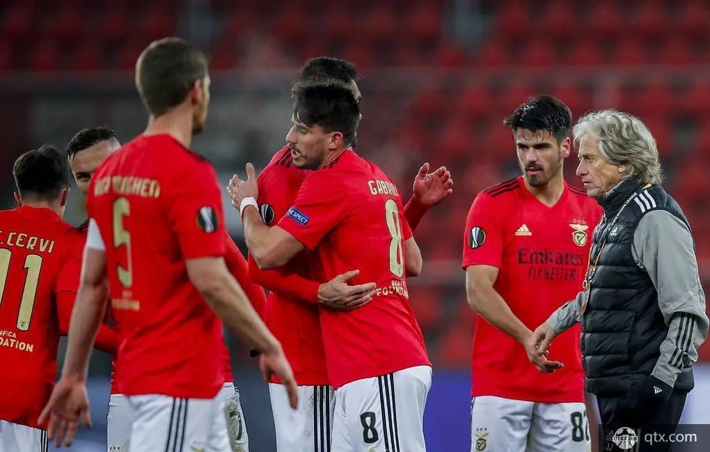 欧冠曼联0-1马德里竞技阵容,欧冠历史曼联4-3皇家马德里