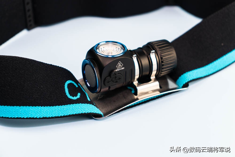 夜晚骑行照明好选择多功能L型迷你可充电头灯CYANSKYHS3R