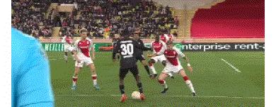 0:1爆冷大巴黎,3比0击败莱比锡首次进入欧冠决赛