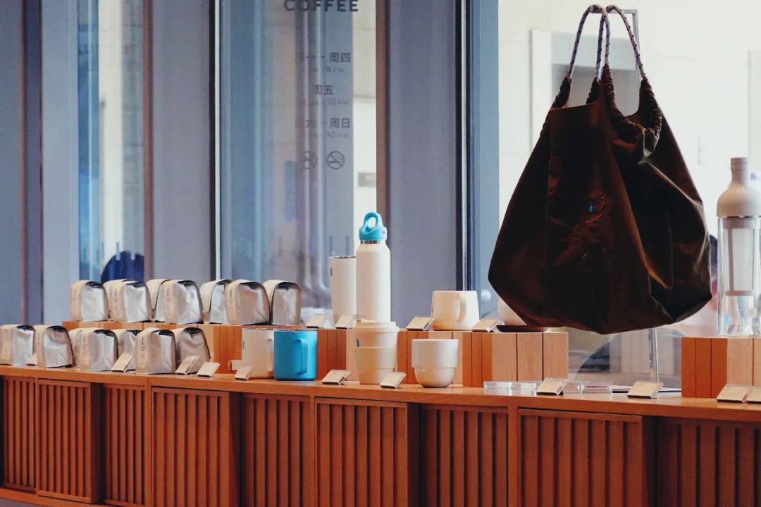 bluebottlecoffee上海首店,bluebottle上海前滩太古里店