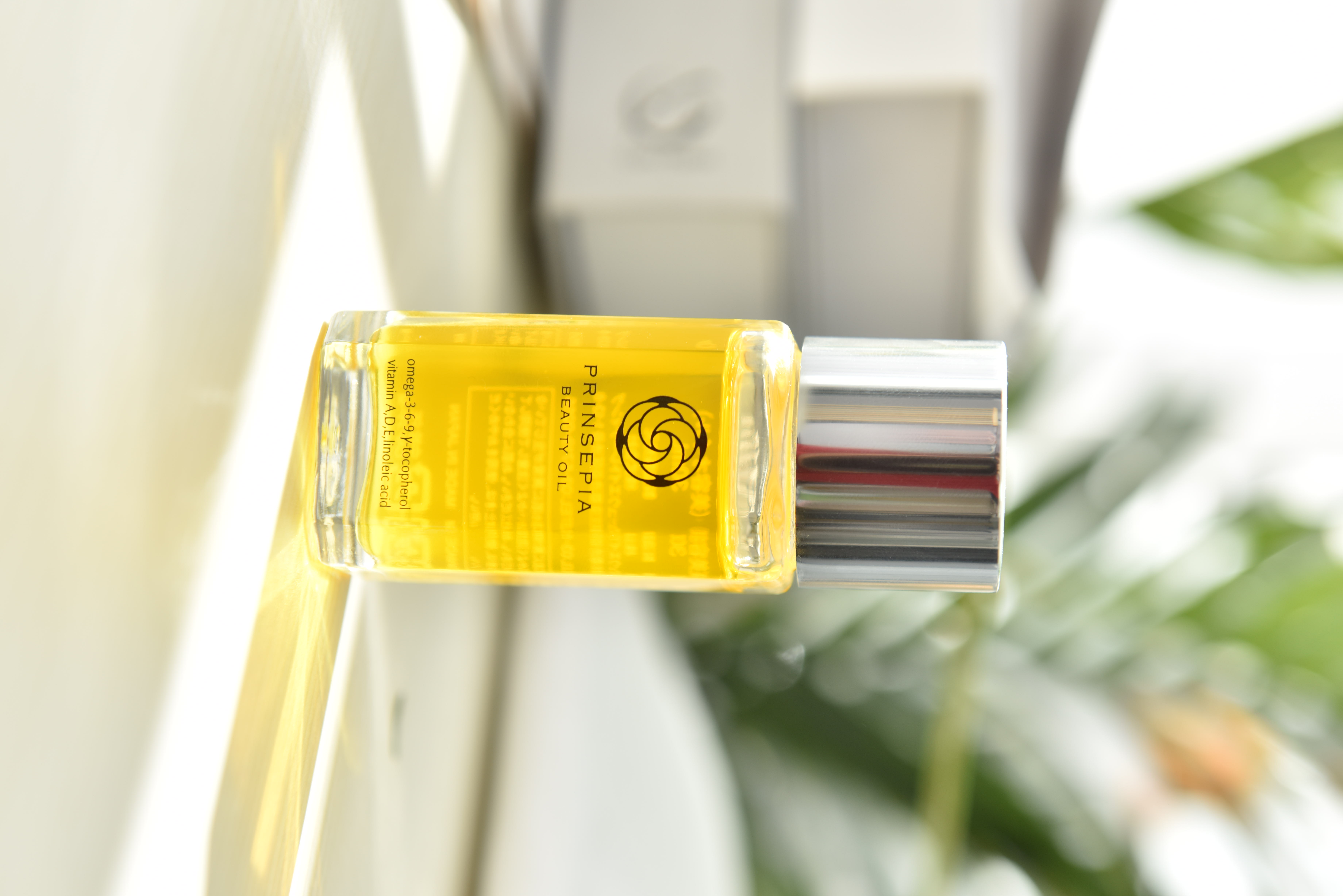 精华和精华油二选一,正确使用精华油的方法