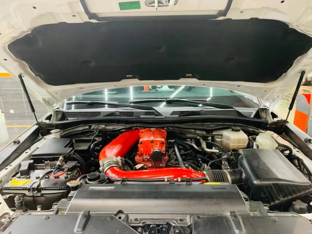 沙漠王子途乐中东版,沙漠王子途乐阿拉善