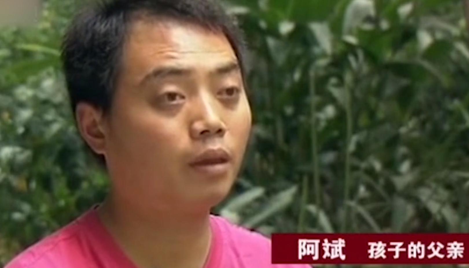 刚出生的小孩皮肤有黑斑,全身长满黑斑的小孩后来怎样了