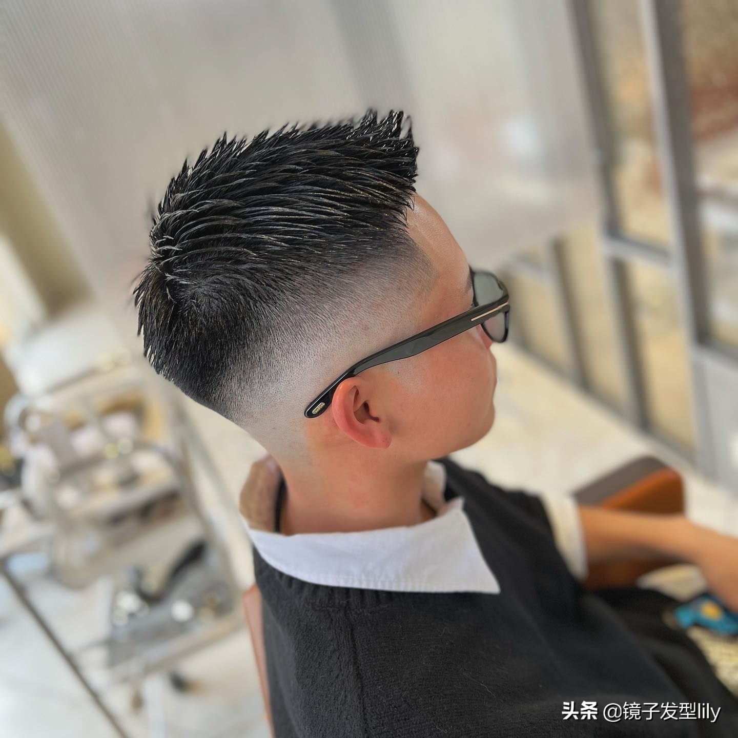 今年流行的男发造型,今年男发流行哪一款