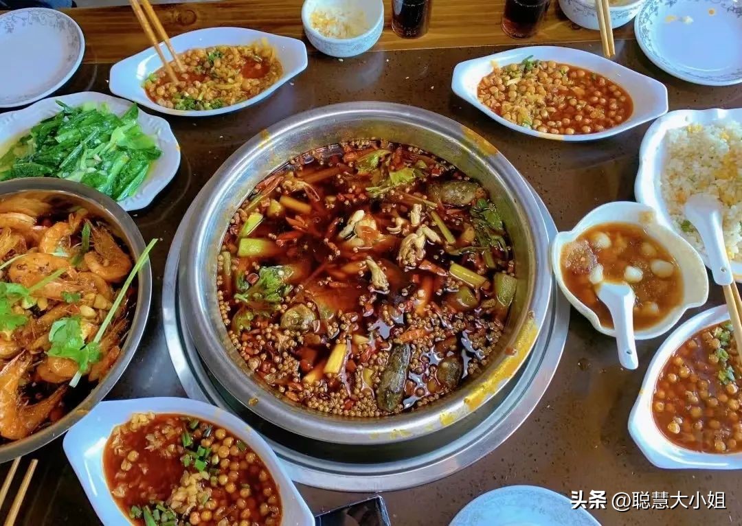 重庆有哪些值得推荐的美食店,那些不需要营销的地道重庆美食