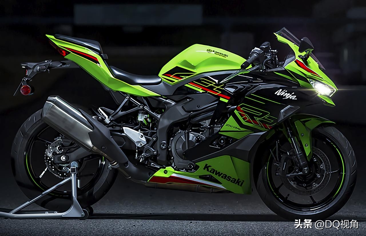 川崎zx-4r和赛800对比,川崎zx-4rr对比gxs