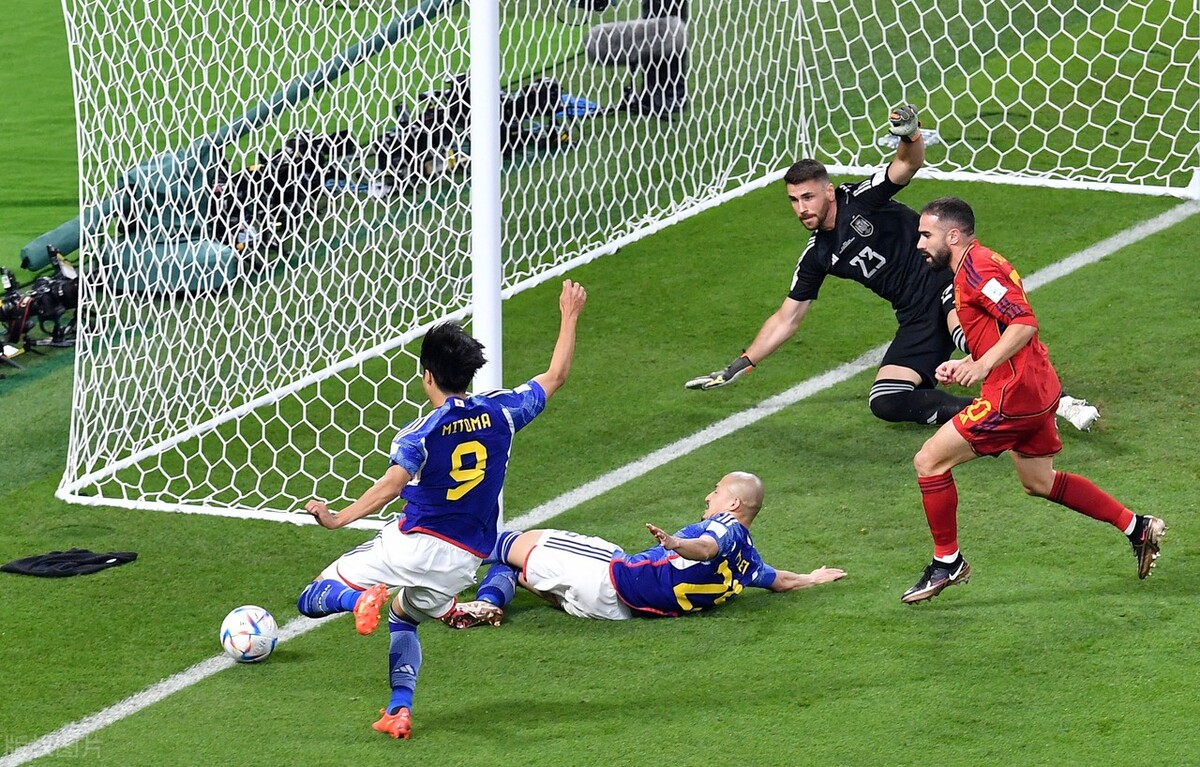 德国足球的衰败和拜仁有关吗,德国足球96年后进入低谷