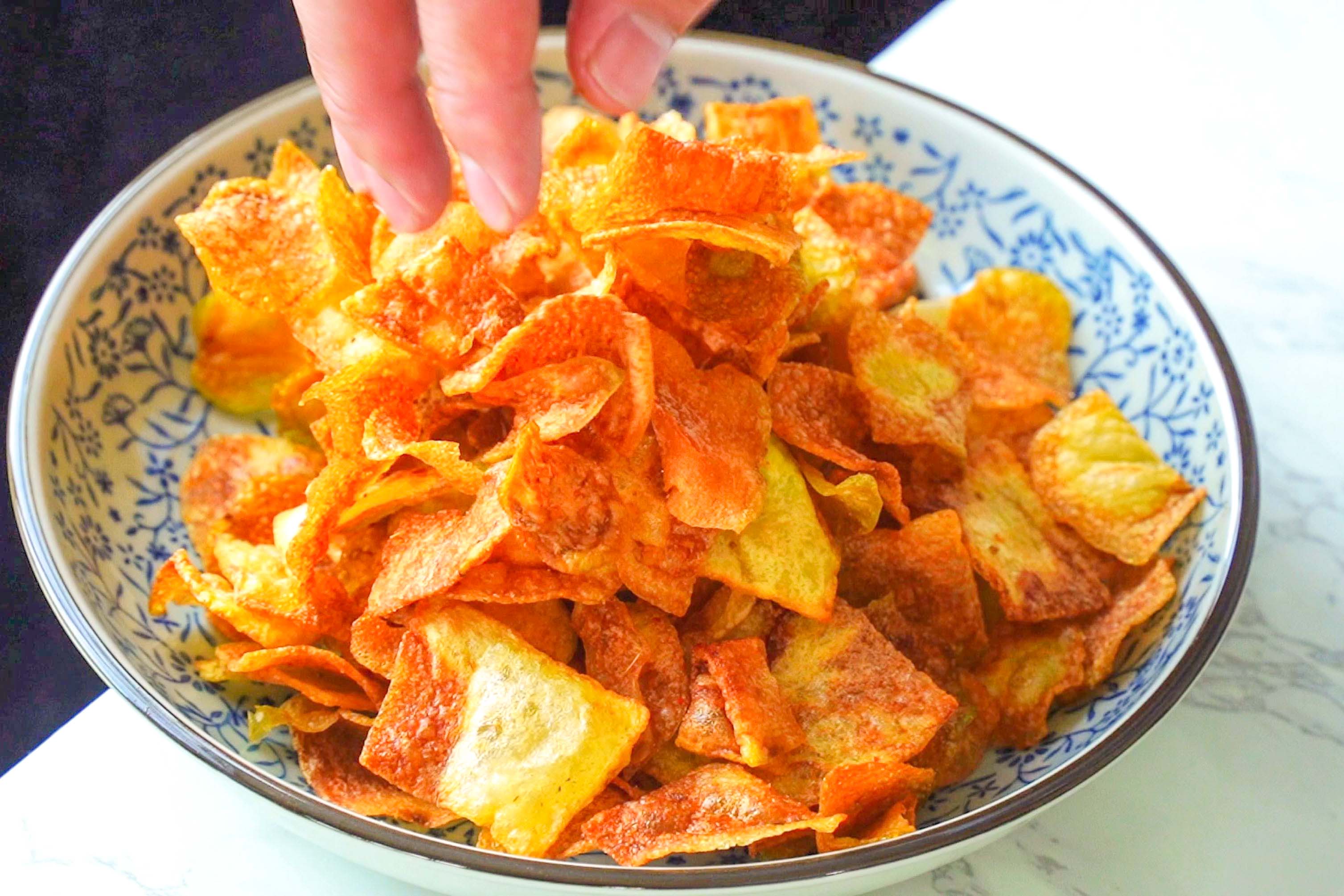 自制脆皮炸薯片,自制炸薯片香脆可口好吃上瘾