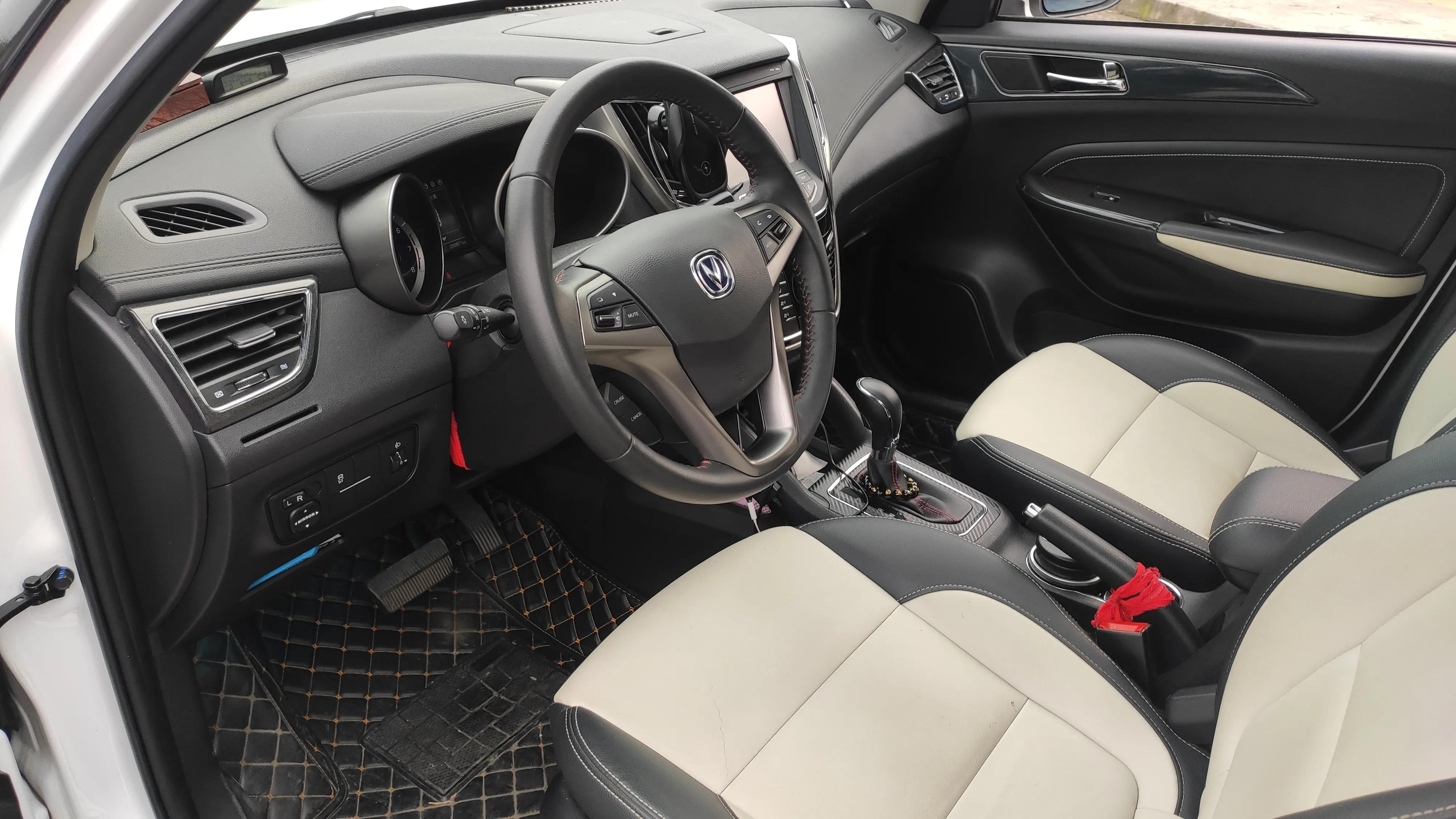 行驶品质堪称标杆长安cs95,长安cs35p驾驶视频