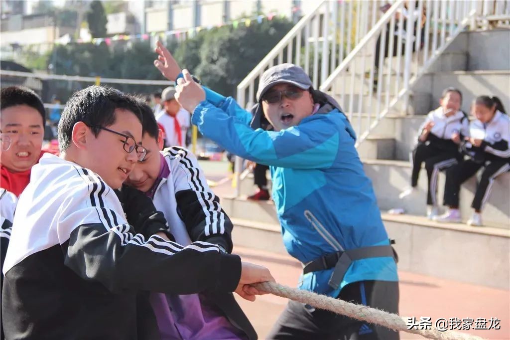 爱打篮球能考什么学校,爱打篮球吗