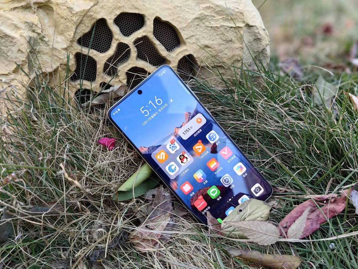 华为高端和苹果高端哪个更有排面,华为苹果高端对比