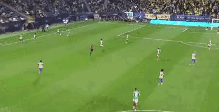 C罗惊艳沙特首秀，获得全场最佳！利雅得胜利队1：0险胜对手。