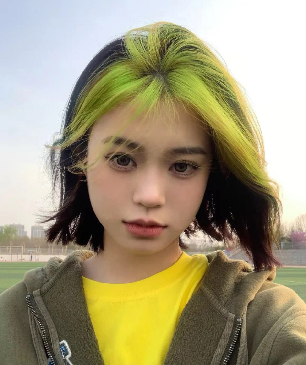 法式刘海漂染蓝色,法式八字刘海染什么色好看